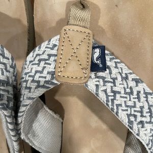 Vineyard Vines Flipflop size 9